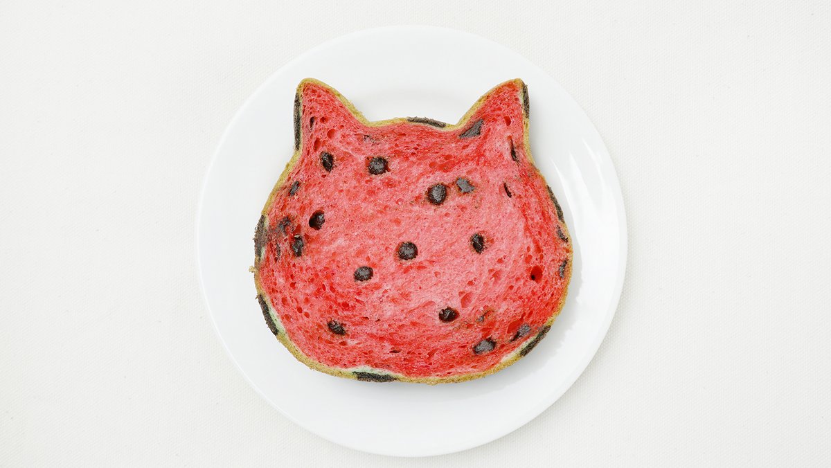 Cat-Shaped "Neko Neko Bread Watermelon Flavor" Goes On Sale on July 3