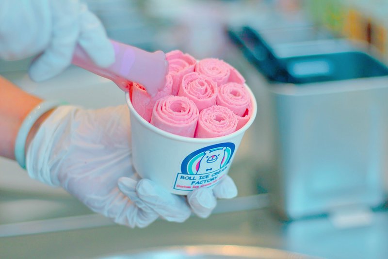 Original Roll Ice Cream Shop Opens In Kumamoto