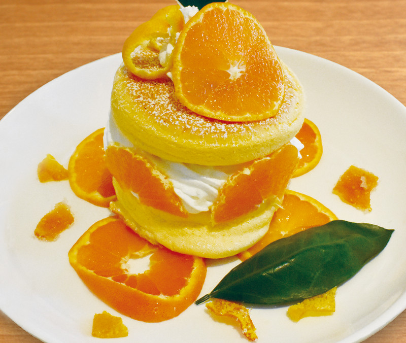 Persimmon Sweets Now Available At Osaka Cafe For A Limited Time