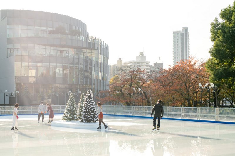 Tokyo Midtown Holiday Lightup Warms Up Winter World