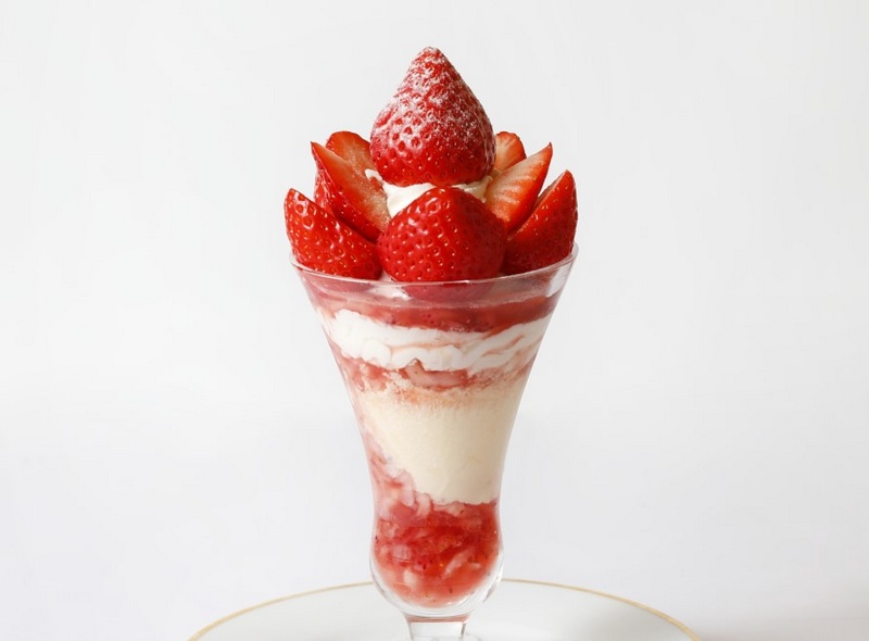 Shiseido Parlour Kawasaki Launches Strawberry Fair