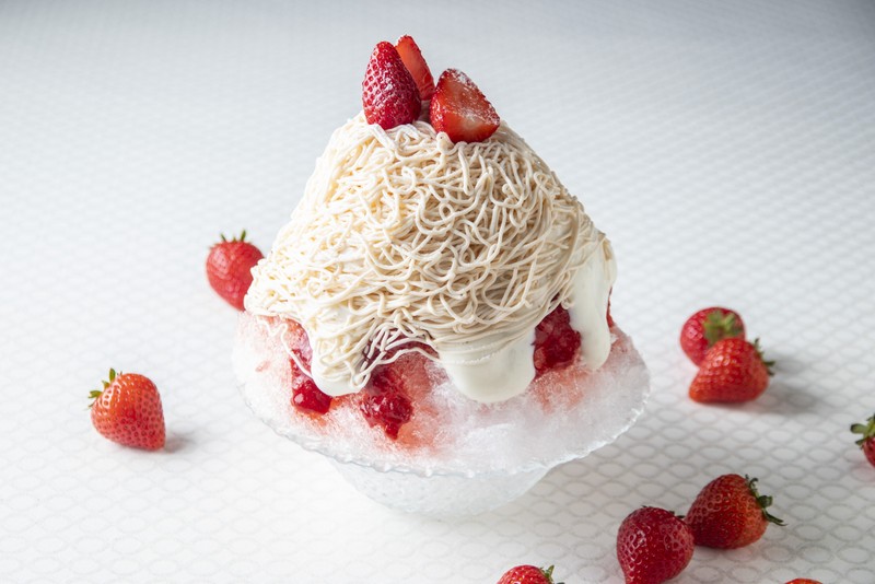 Strawberry & Condensed Milk Shaved Ice Appears in Shibuya Miyashita Park For A Limited Time