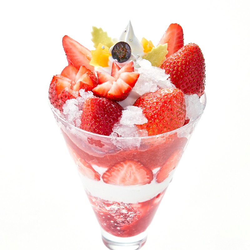 Takano Fruit Parlor Celebrates Holiday with Christmas Parfait