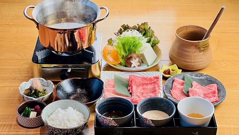 Omoki Shabu Shabu Opens in Yaesu