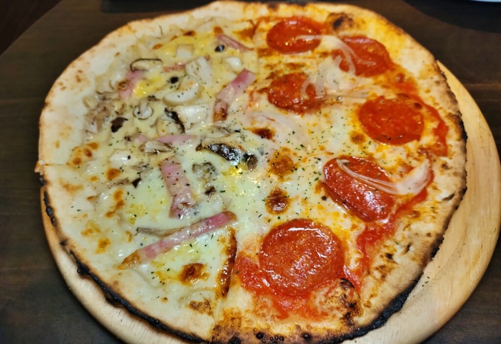 Pizza & Wine ESOLA: A Slice of Heaven & A Sip of Delight in Futako-Tamagawa!