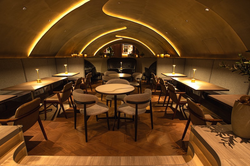 Discover Yurakucho's New Oyster Bar and Bistro Opening October 24